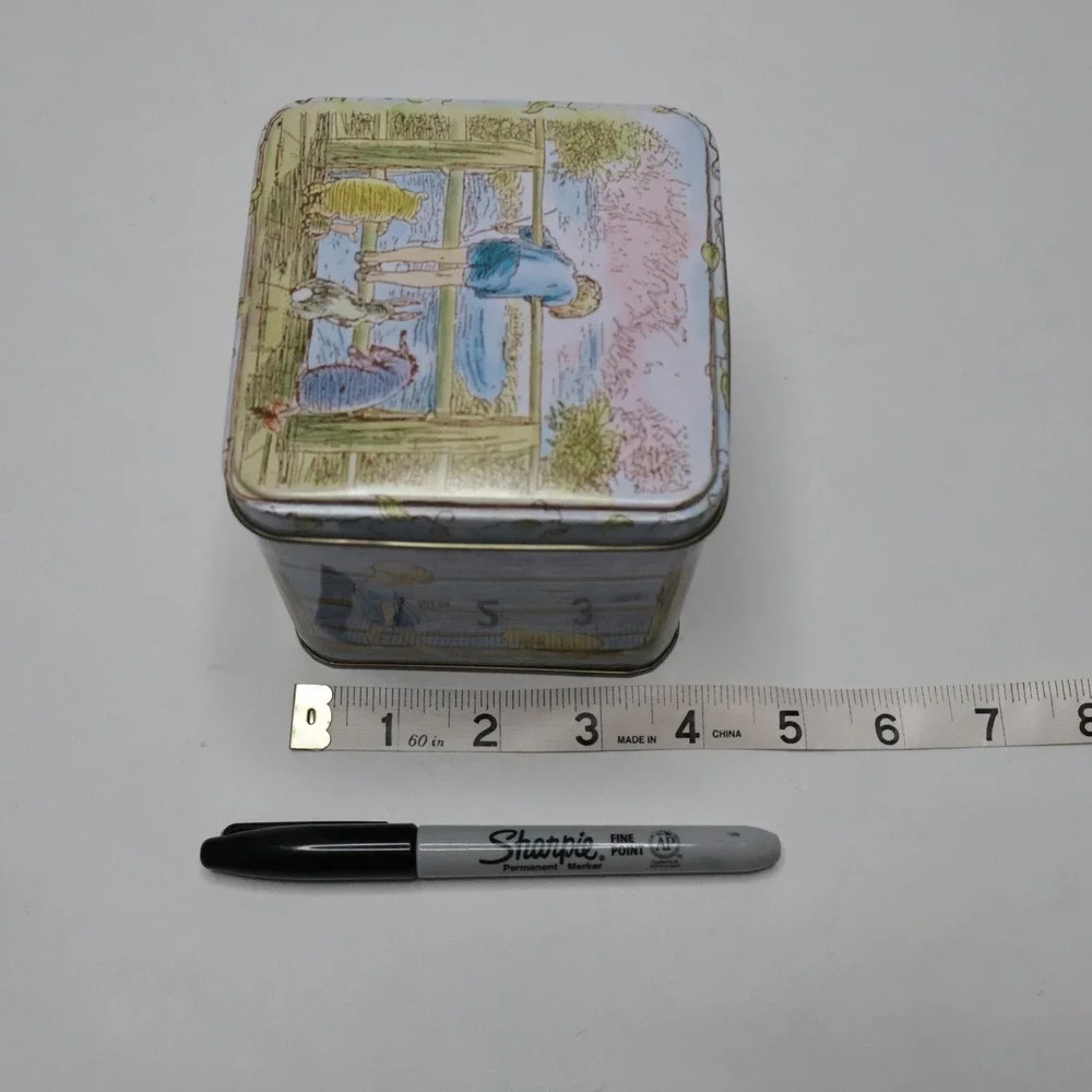 VTG Winnie The‎ Pooh Classic Pooh Tin Box Container Nursery Decor Collectible